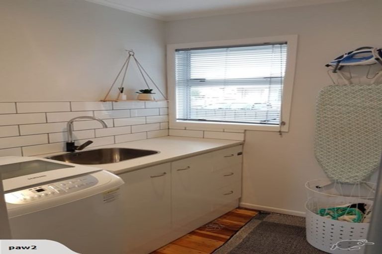 Photo of property in 1/104 Beach Road, Pahurehure, Papakura, 2113