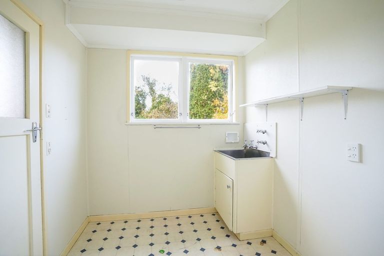 Photo of property in 6 Bond Street, Hokowhitu, Palmerston North, 4410