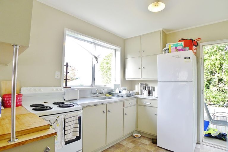 Photo of property in 4173 Great North Road, Glen Eden, Auckland, 0602