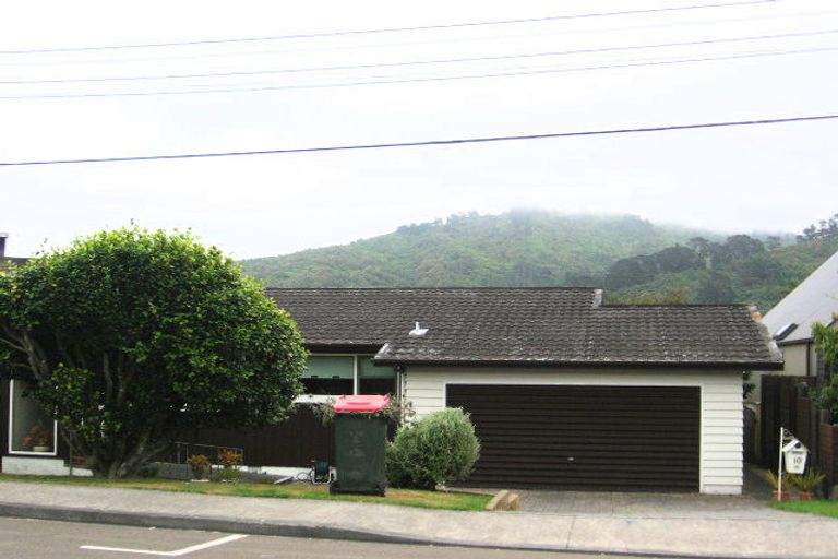 Photo of property in 10 Izard Road, Khandallah, Wellington, 6035