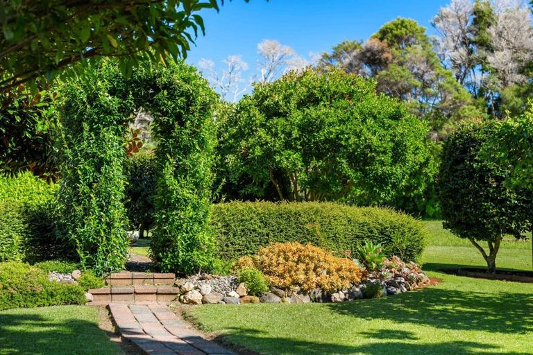 Photo of property in 140 Moana Anu Anu Avenue, Whangamata, 3620