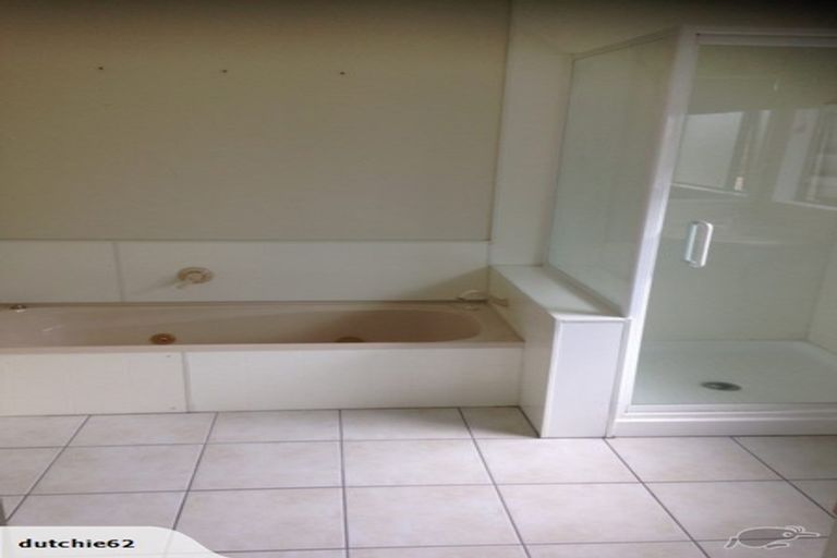 Photo of property in 115 Vipond Road, Stanmore Bay, Whangaparaoa, 0932