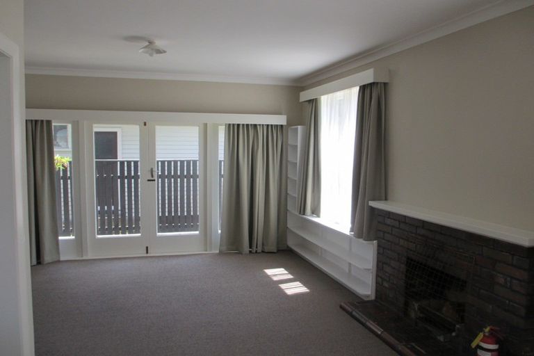 Photo of property in 293-295 Park Road, Hokowhitu, Palmerston North, 4410