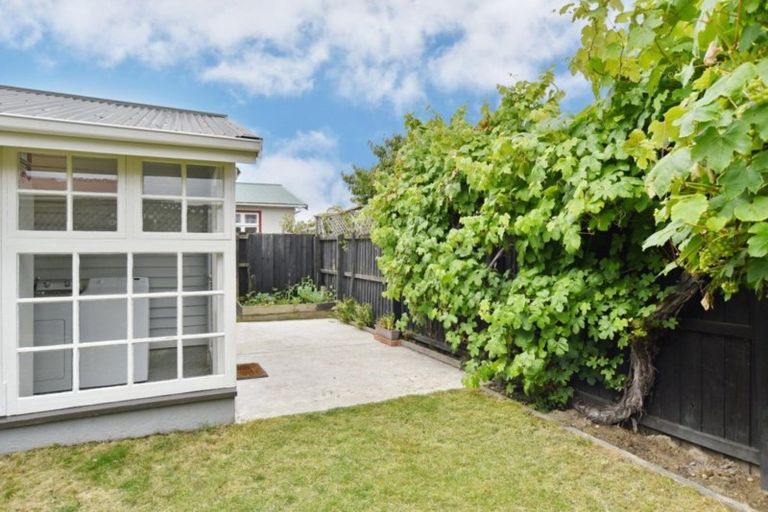Photo of property in 130 Matsons Avenue, Papanui, Christchurch, 8053