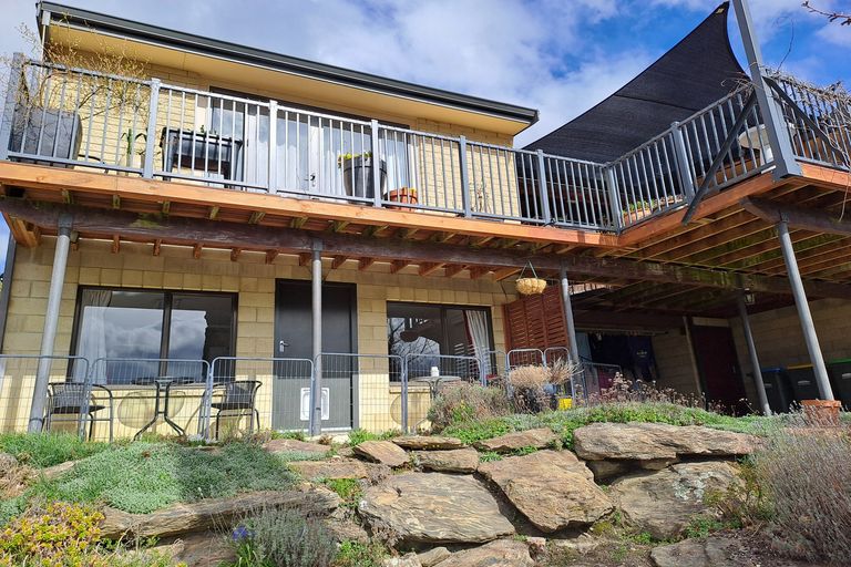 Photo of property in 15 Lanes Road, Bridge Hill, Alexandra, 9320