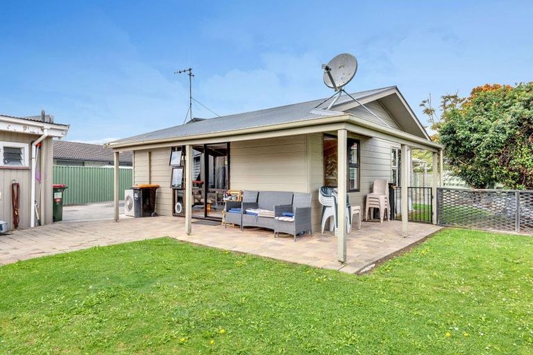 Photo of property in 34 John F Kennedy Drive, Milson, Palmerston North, 4414