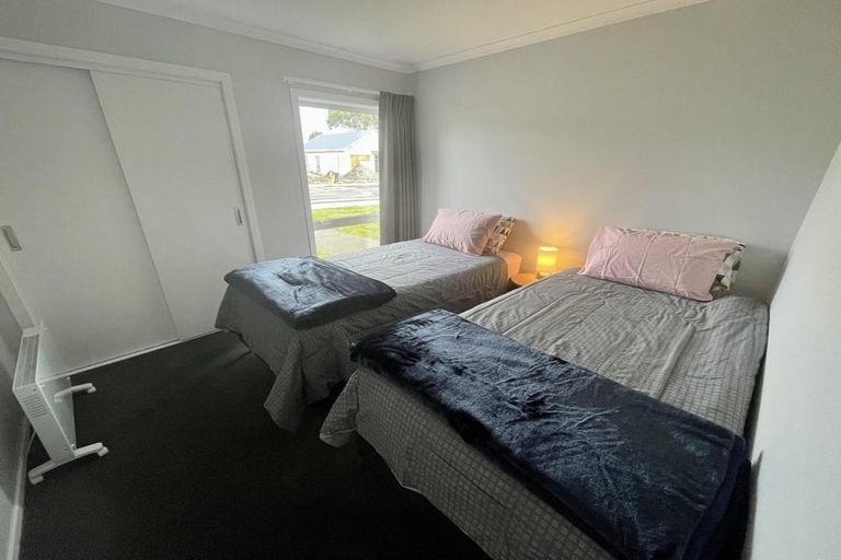 Photo of property in 2 Rotoiti Place, Paraparaumu, 5032