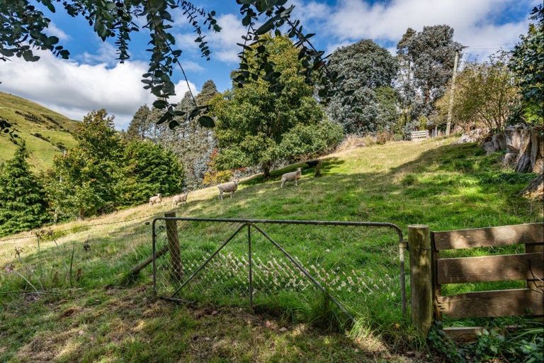 Photo of property in 8 Shadbolts Road, Pigeon Bay, Akaroa, 7583