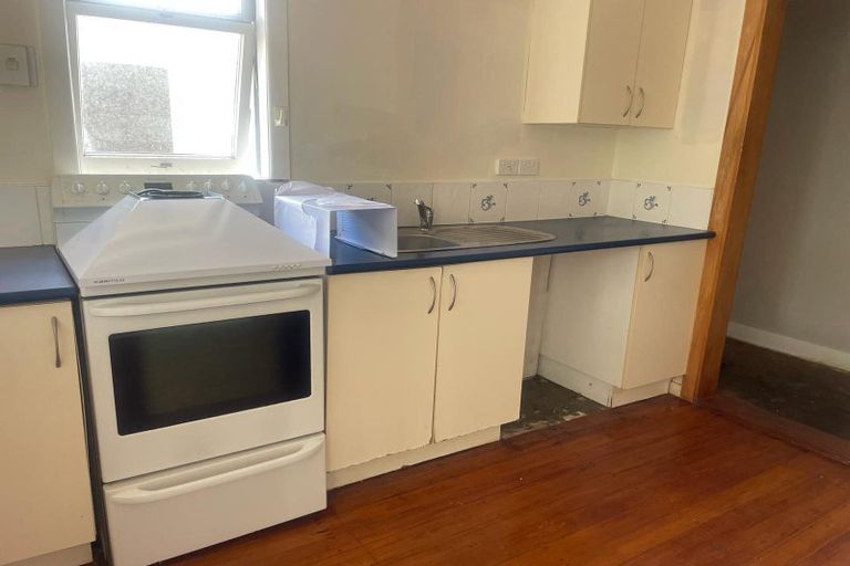 Photo of property in 24 Wellington Street, Papakura, 2110