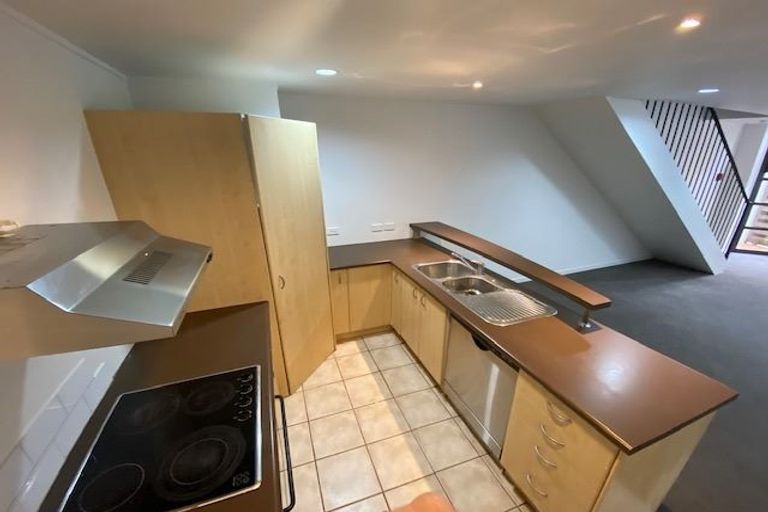 Photo of property in Mendosa Terraces Apartments, 13/9 Ebor Street, Te Aro, Wellington, 6011