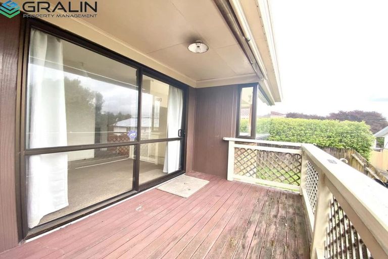 Photo of property in 3/332 West Coast Road, Glen Eden, Auckland, 0602