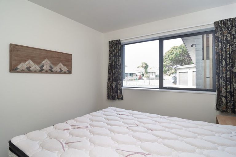 Photo of property in Riverena Flats, 377 Barbadoes Street, Christchurch Central, Christchurch, 8011