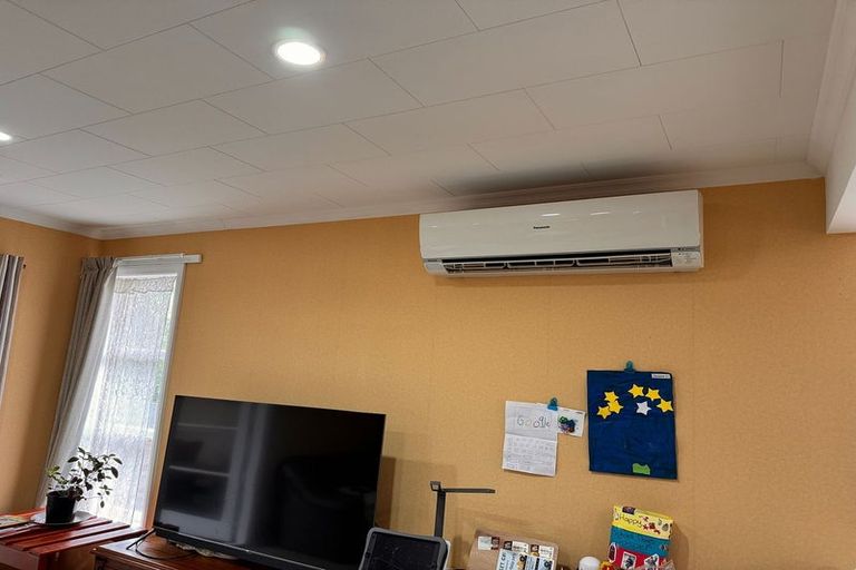 Photo of property in 18 Park Road, West End, Palmerston North, 4412