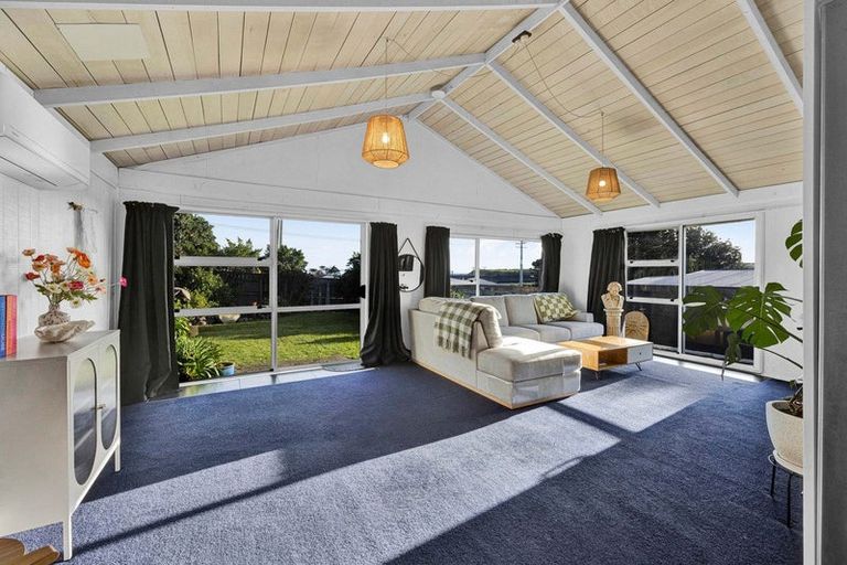 Photo of property in 10 Hira Street, Ohawe, Hawera, 4671