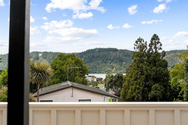 Photo of property in 111 Waireka Place, Whangamata, 3620