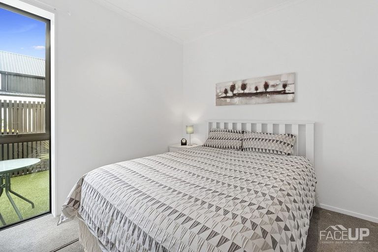 Photo of property in 90 Squadron Drive, Hobsonville, Auckland, 0616