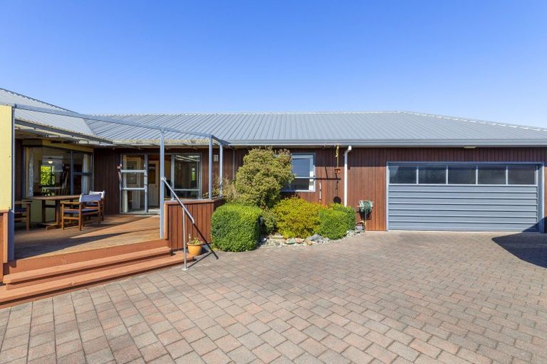 Photo of property in 14 Fairview Terrace, Waipahihi, Taupo, 3330