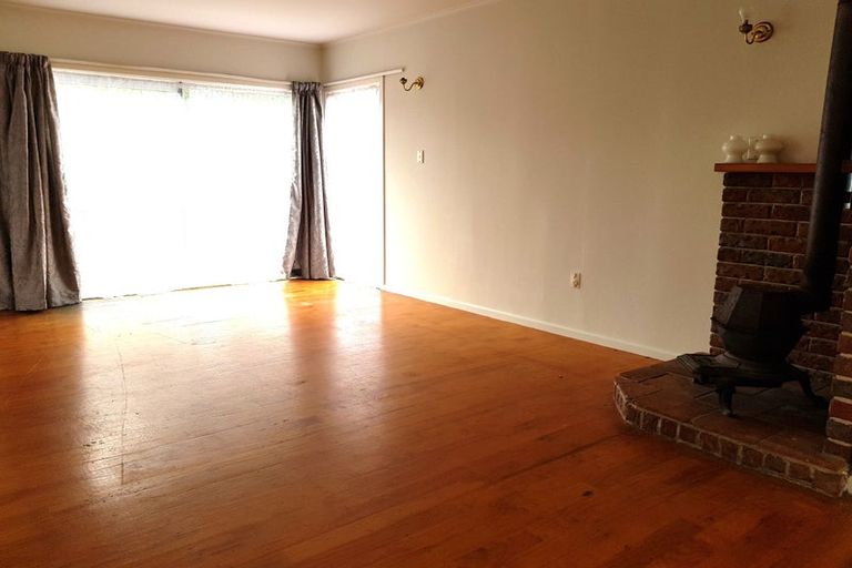 Photo of property in 18 Normandy Place, Henderson, Auckland, 0610