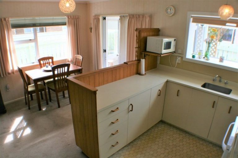 Photo of property in 13 Kent Street, Levin, 5510