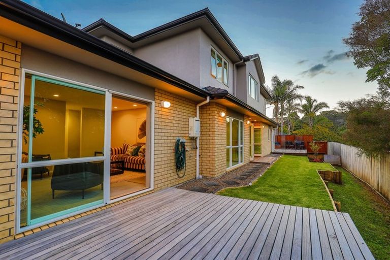 Photo of property in 41 Sapperton Drive, Henderson, Auckland, 0612