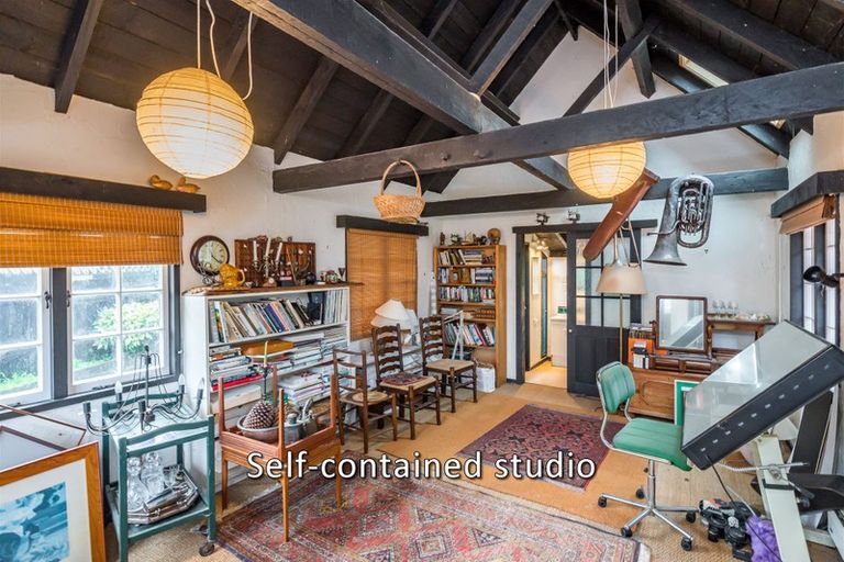 Photo of property in 1 Kohutuhutu Road, Raumati Beach, Paraparaumu, 5032