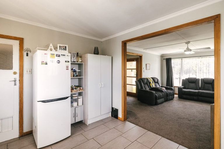 Photo of property in 34 Hedges Street, Sanson, 4817