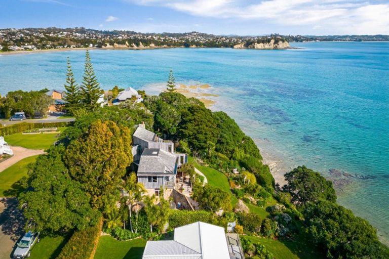 Photo of property in 28 The Crescent, Tindalls Beach, Whangaparaoa, 0930