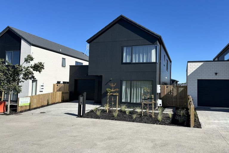 Photo of property in 11 Kakariki Lane, Rototuna North, Hamilton, 3210