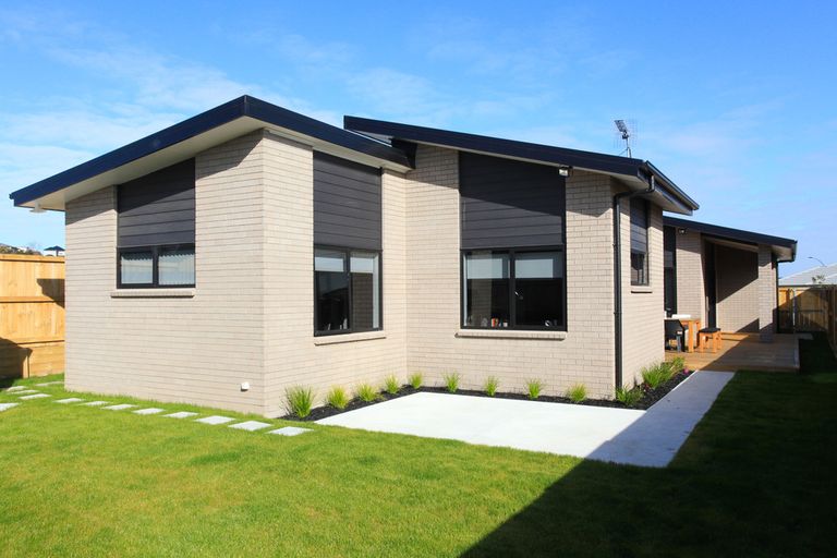 Photo of property in 4 Mccorquindale Drive, Flagstaff, Hamilton, 3210