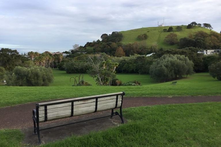 Photo of property in 38a Albert Road, Devonport, Auckland, 0624