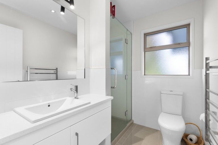 Photo of property in 21 Dalethorpe Avenue, Fairfield, Hamilton, 3214