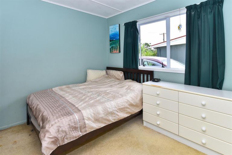 Photo of property in 3 Maraetai Place, Port Waikato, Tuakau, 2695