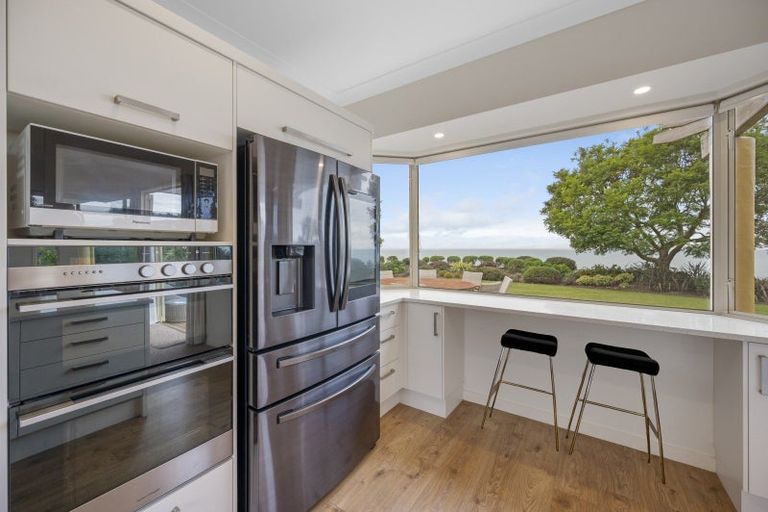 Photo of property in 11 Kaimata Road, Bay View, Napier, 4182