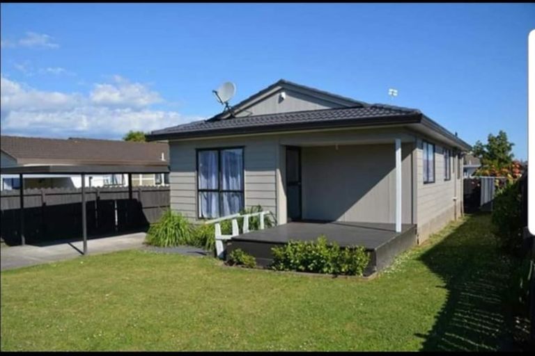 Photo of property in 2/70 Palmers Road, Clendon Park, Auckland, 2103