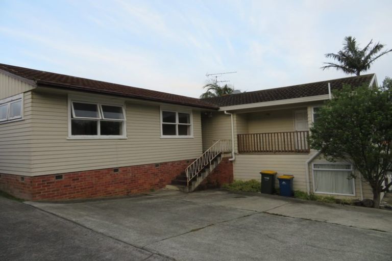 Photo of property in 1/33 Becroft Drive, Forrest Hill, Auckland, 0620
