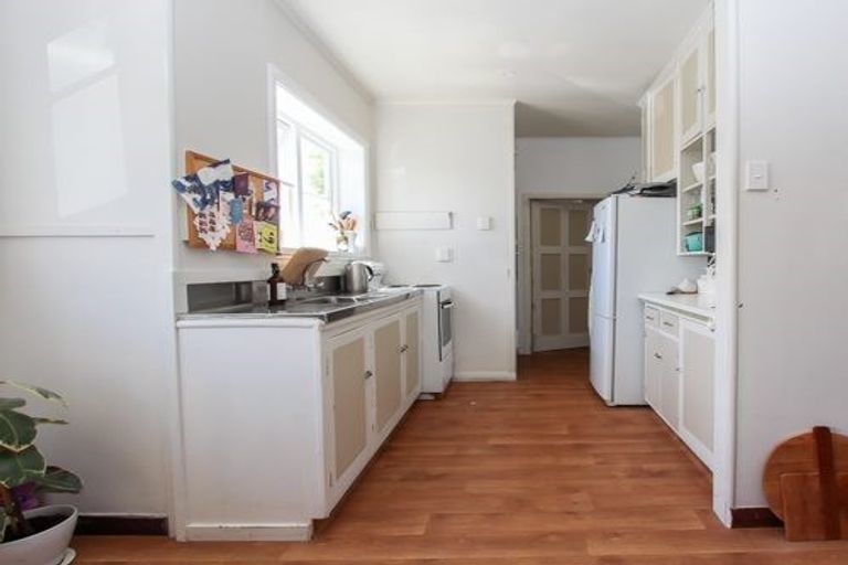 Photo of property in 2 Bains Avenue, Hamilton East, Hamilton, 3216