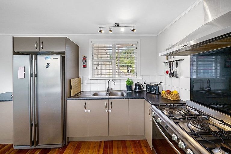 Photo of property in 51 Gillespies Road, Birchville, Upper Hutt, 5018