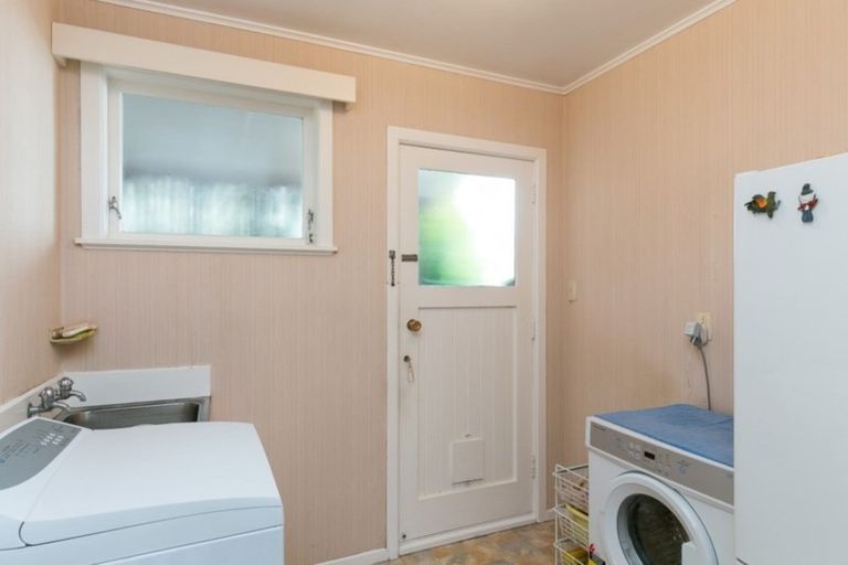 Photo of property in 18 Khouri Avenue, Karori, Wellington, 6012