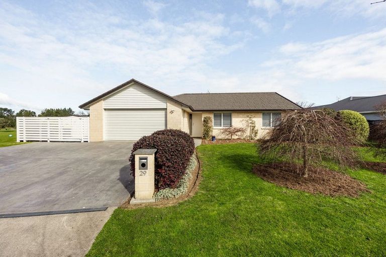 Photo of property in 29 Jarrett Terrace, Leamington, Cambridge, 3432