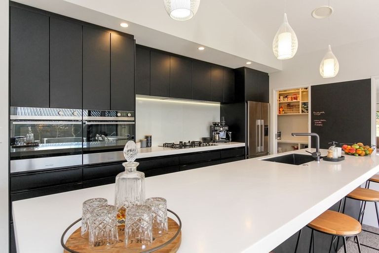 Photo of property in 36 Fernbrook Drive, Hurworth, New Plymouth, 4310