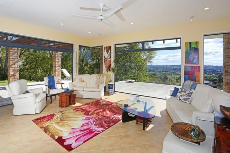 Photo of property in 96 Awanui Rise, Papakura, 2582