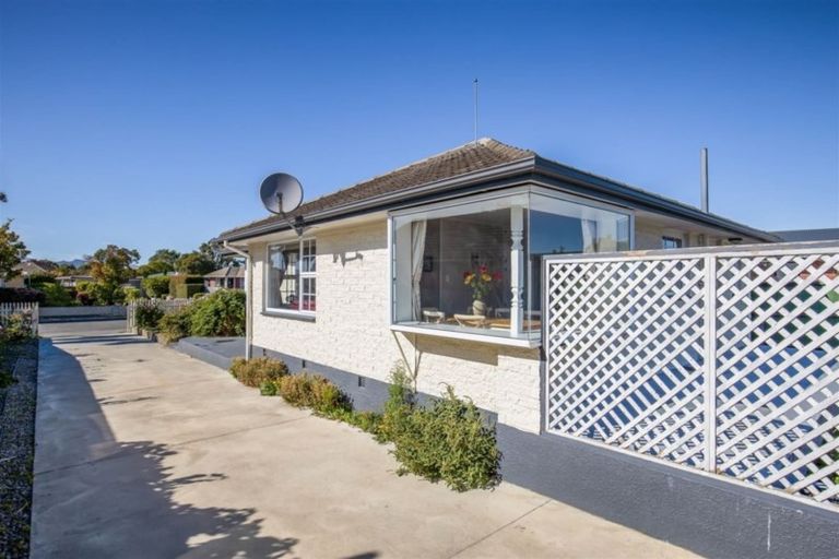 Photo of property in 8 Dunstan Crescent, Hornby, Christchurch, 8042