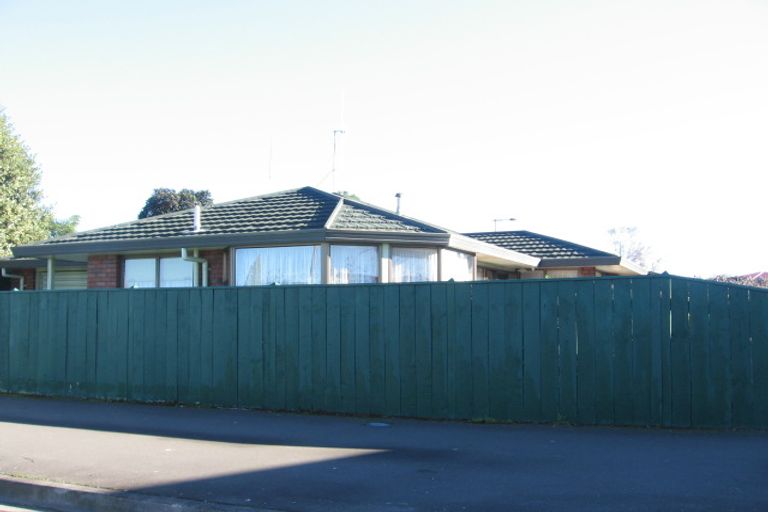 Photo of property in 2/323 Broadway Avenue, Palmerston North, 4414