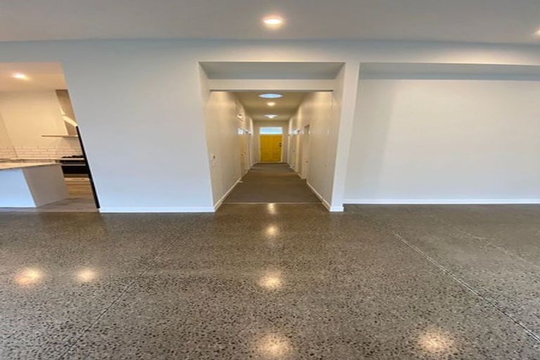 Photo of property in 77 Nottingham Street, Karori, Wellington, 6012