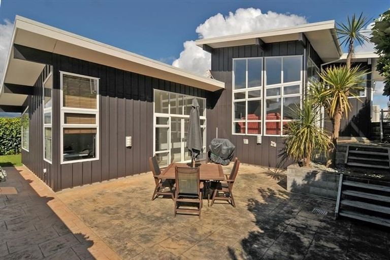 Photo of property in 26 Meadowbank Drive, Belmont, Lower Hutt, 5010