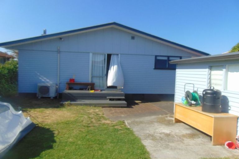 Photo of property in 27 Imrie Avenue, Mangere, Auckland, 2022
