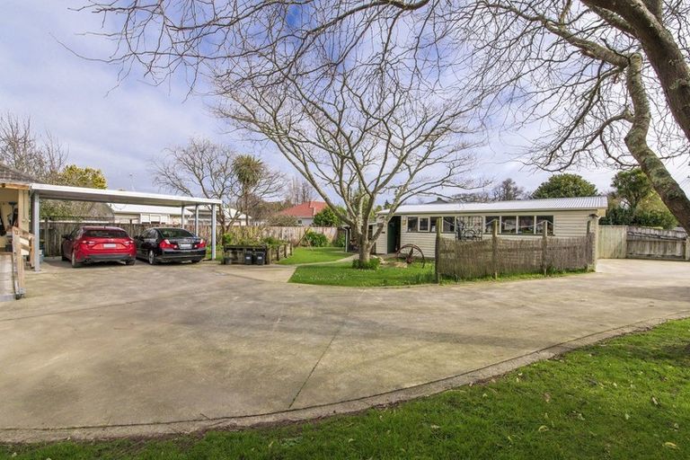 Photo of property in 30 Macarthur Street, Levin, 5510