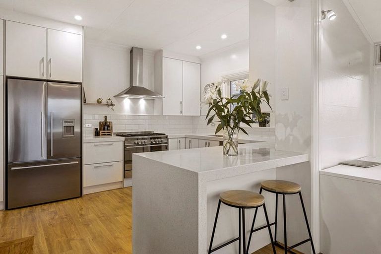 Photo of property in 422 Highgate, Roslyn, Dunedin, 9010