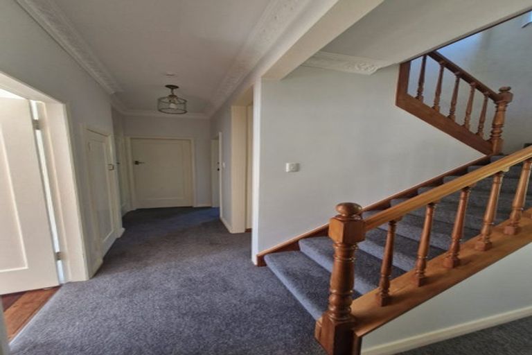 Photo of property in 13 Waikare Street, Karori, Wellington, 6012
