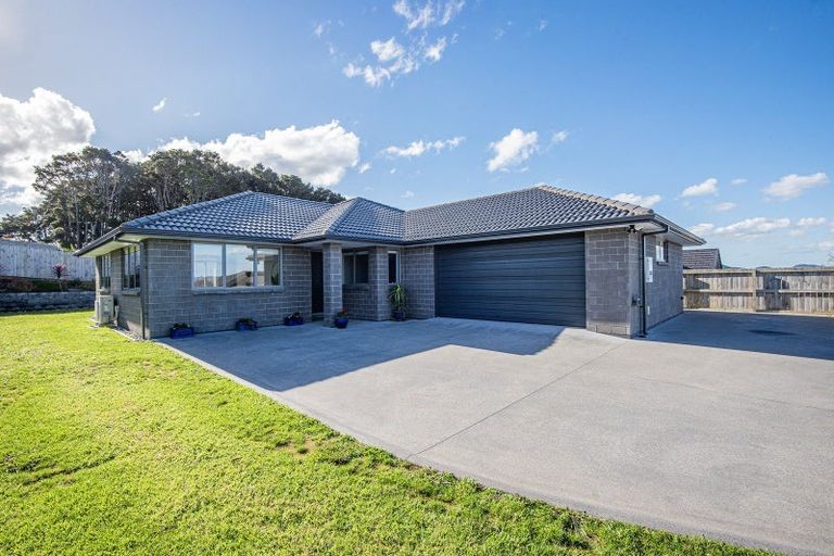 Photo of property in 18 Maui Place, Spotswood, New Plymouth, 4310